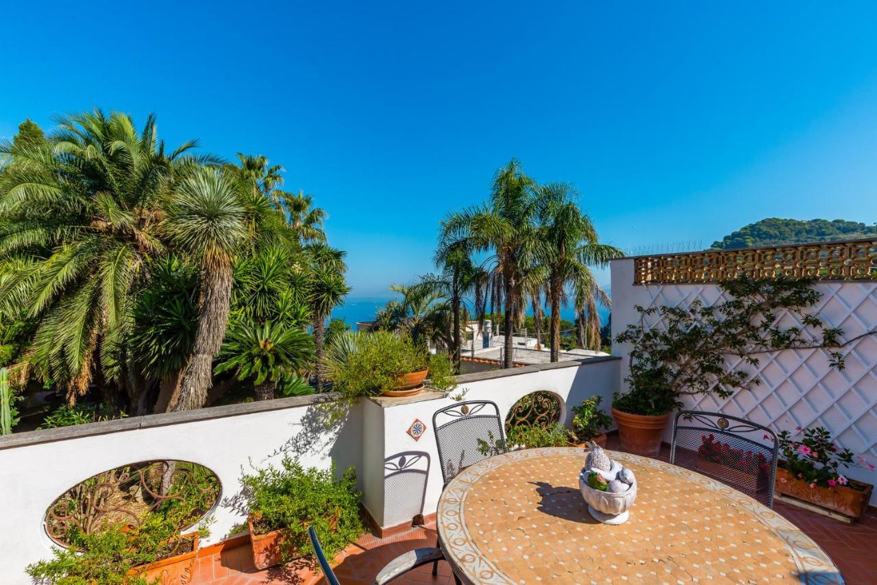 Capri Turquoise By Napoliapartments Eksteriør bilde